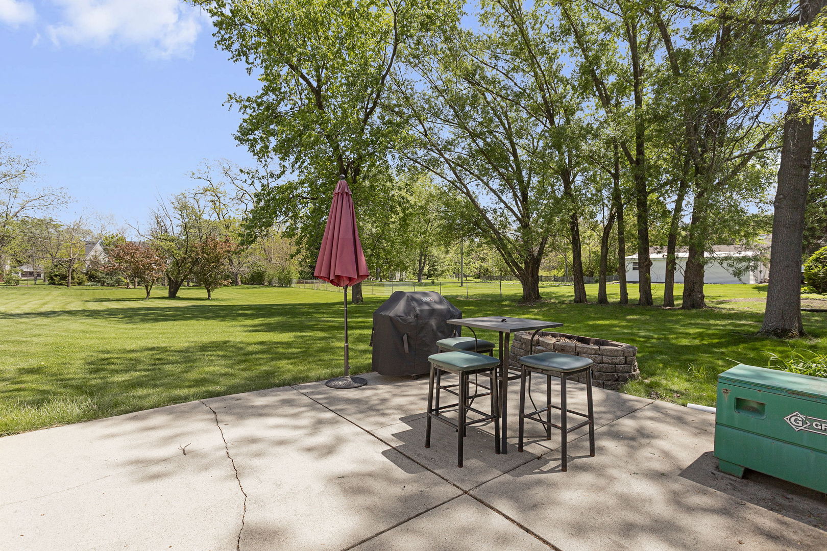 205 Oak Avenue, Westmont, IL 60559