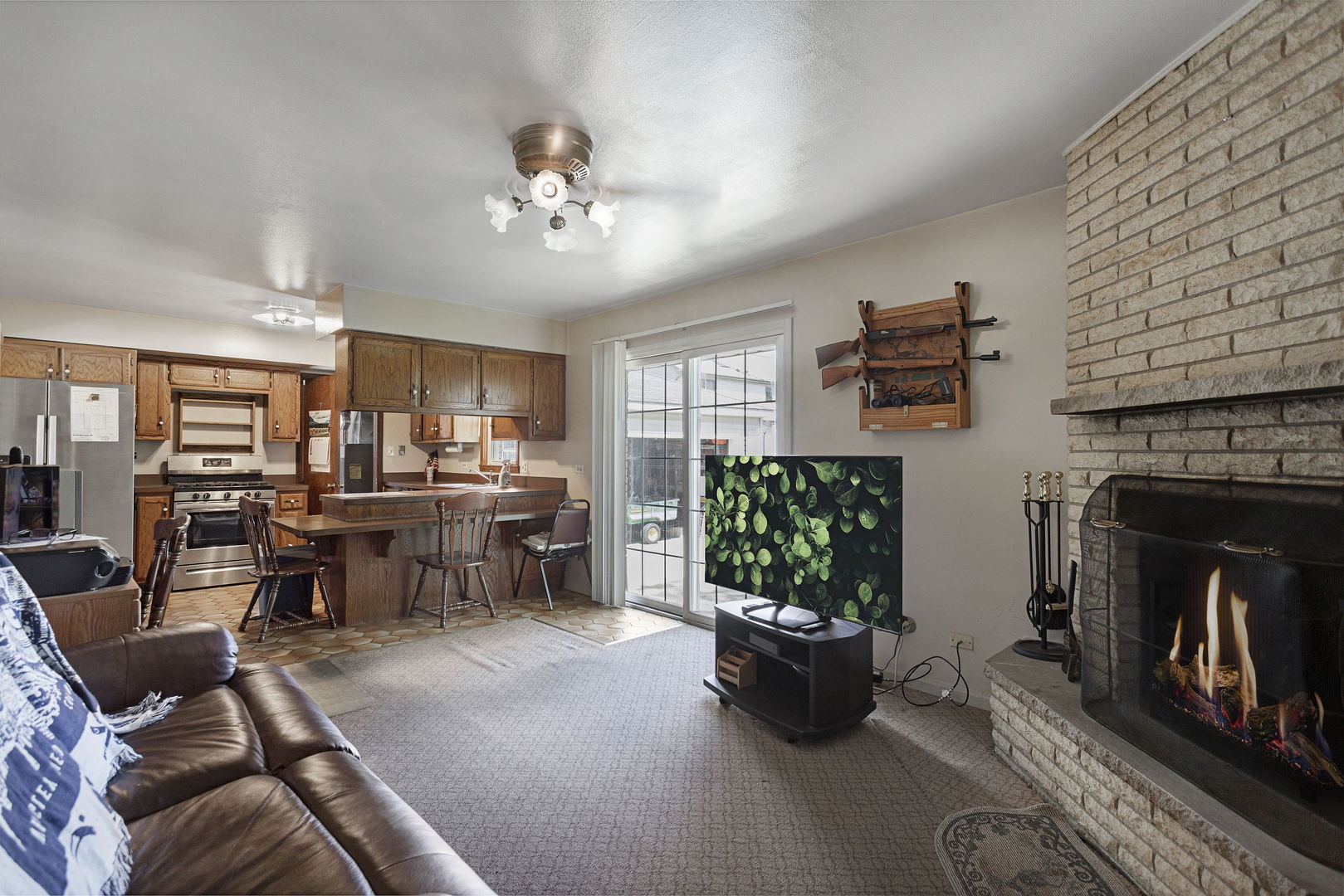 205 Oak Avenue, Westmont, IL 60559