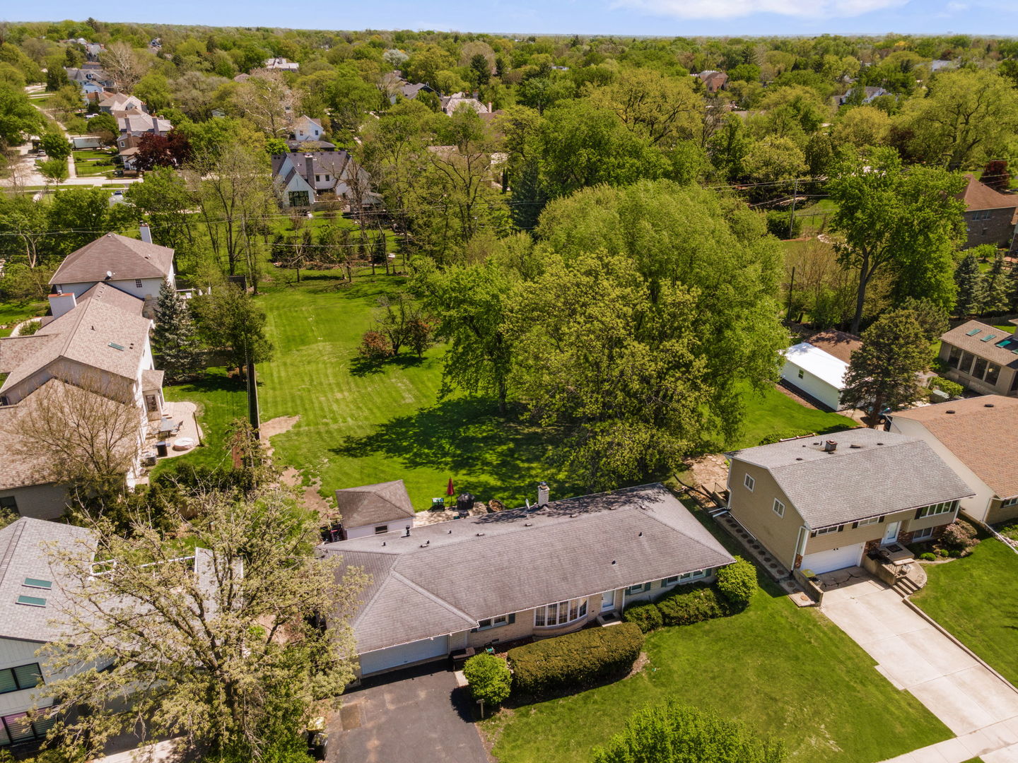 205 Oak Avenue, Westmont, IL 60559