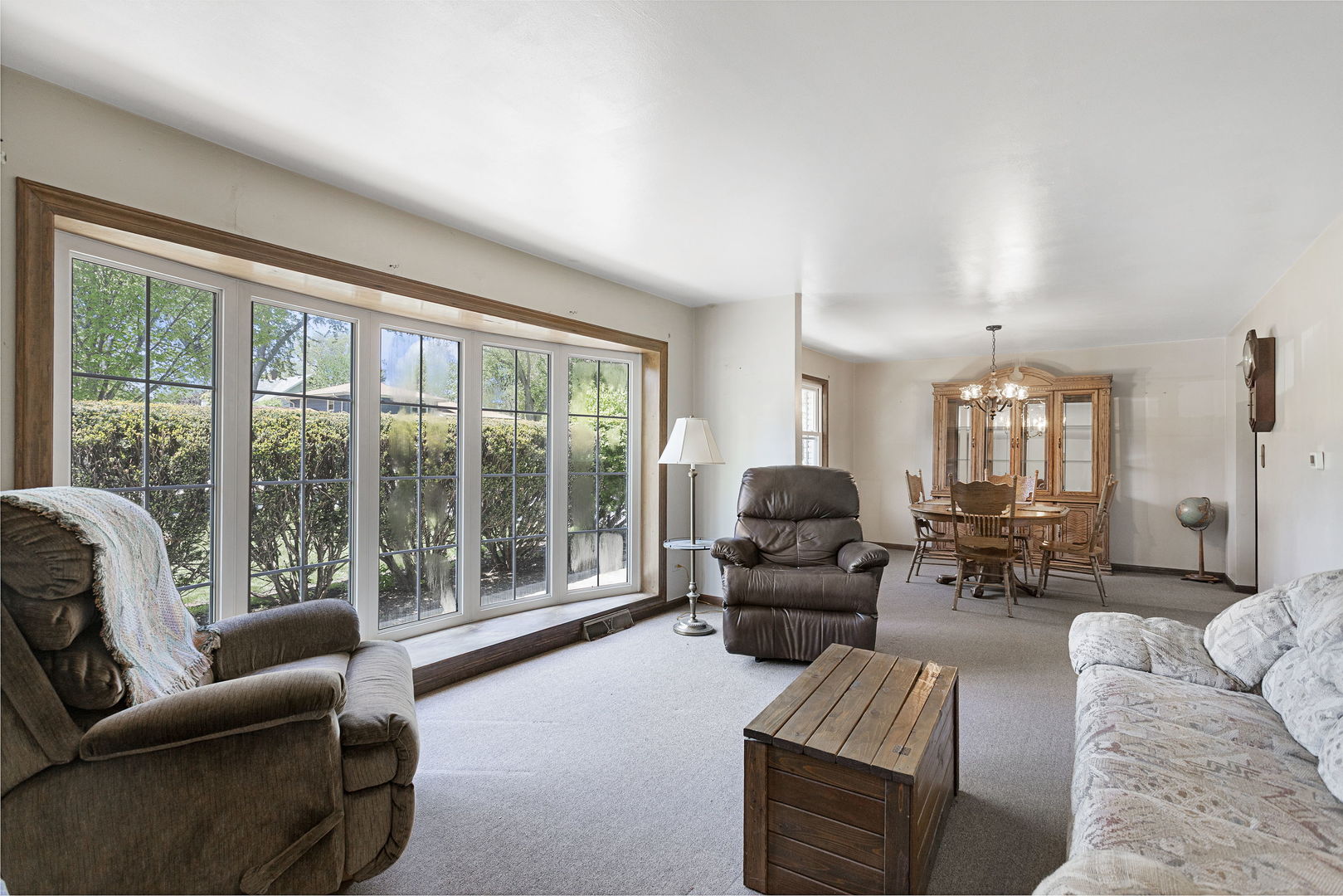 205 Oak Avenue, Westmont, IL 60559