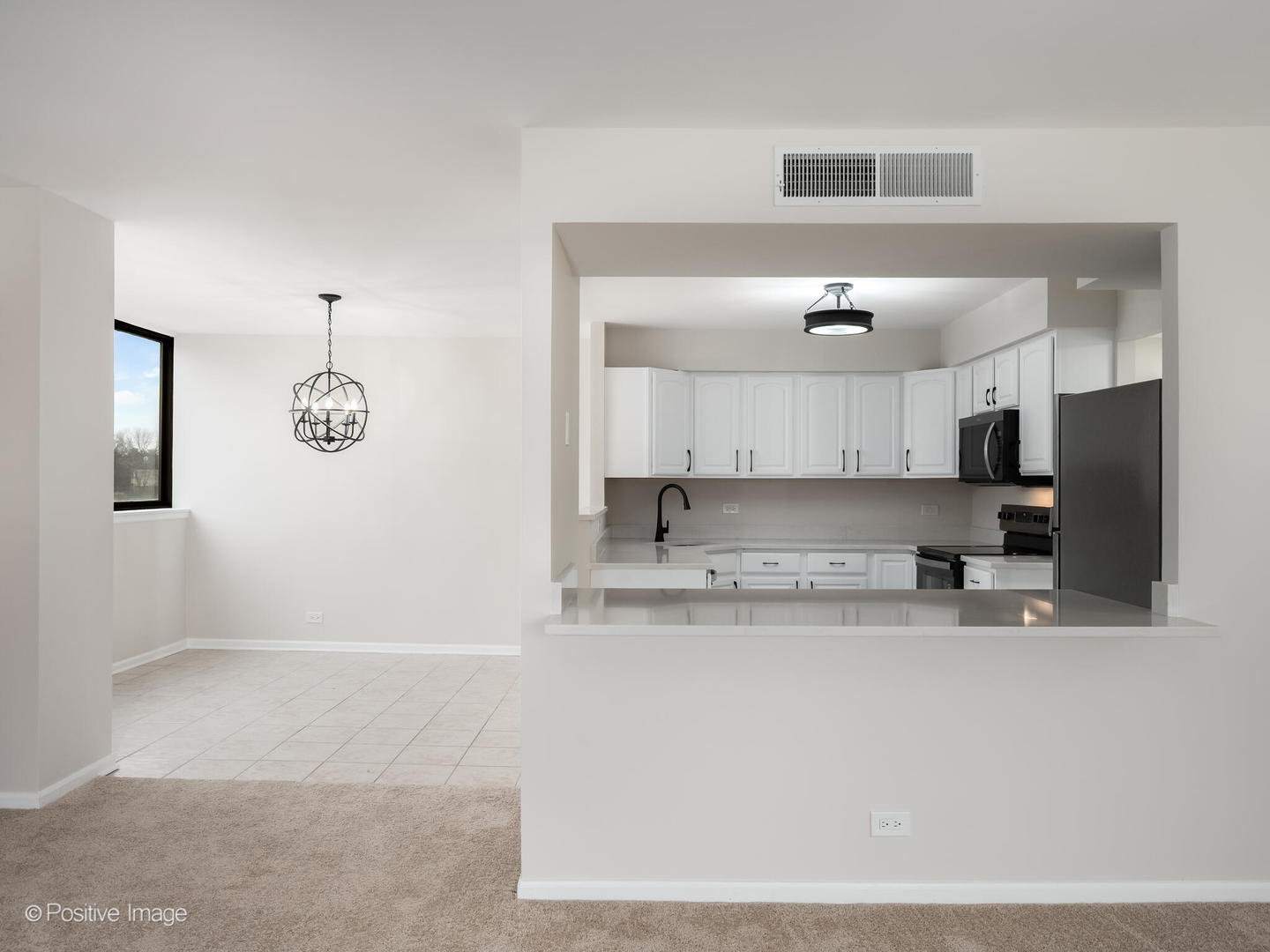 101 Bar Harbour Road #2M, Schaumburg, IL 60193