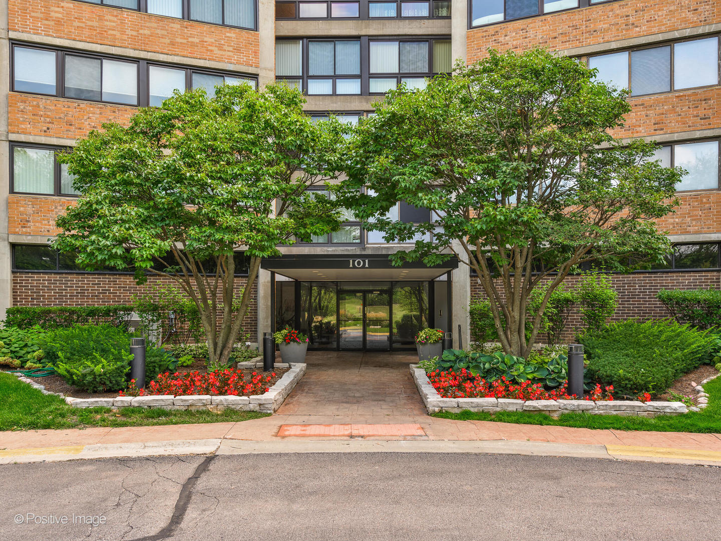101 Bar Harbour Road #2M, Schaumburg, IL 60193
