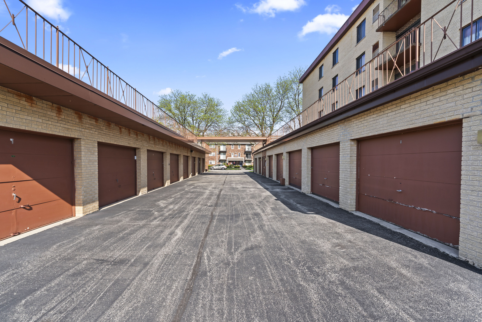 5800 W 105th Street #1C, Oak Lawn, IL 60453