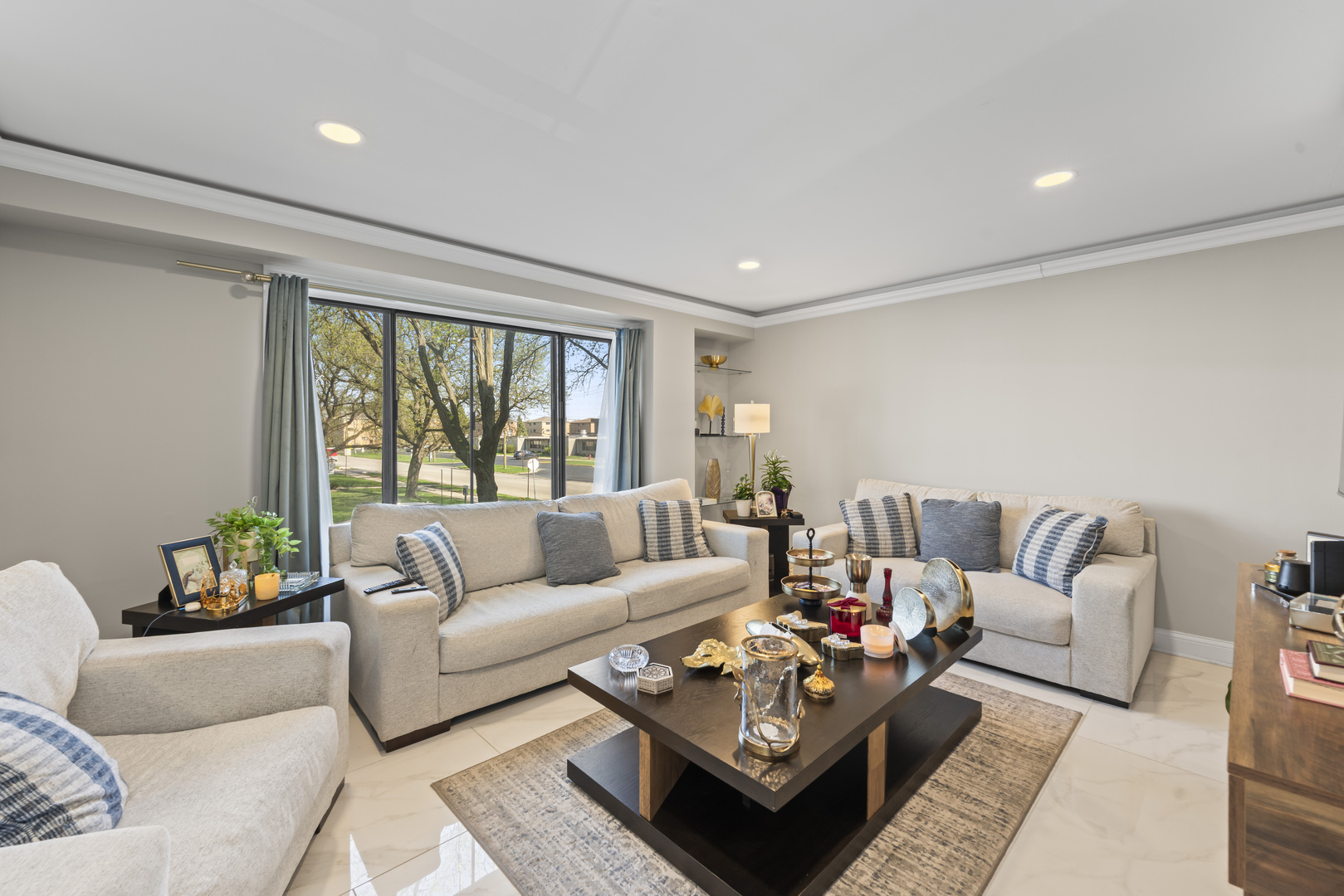 5800 W 105th Street #1C, Oak Lawn, IL 60453