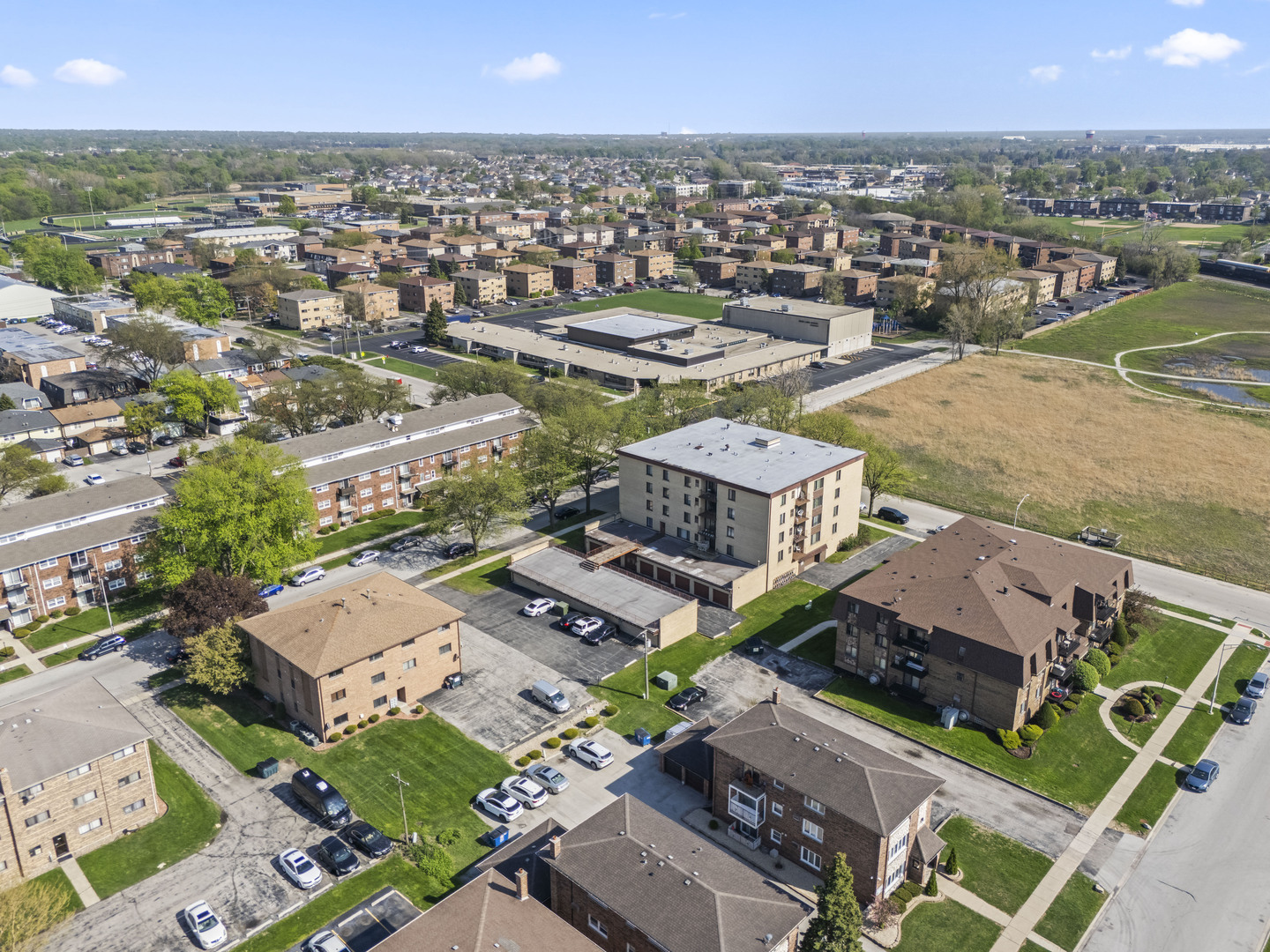 5800 W 105th Street #1C, Oak Lawn, IL 60453