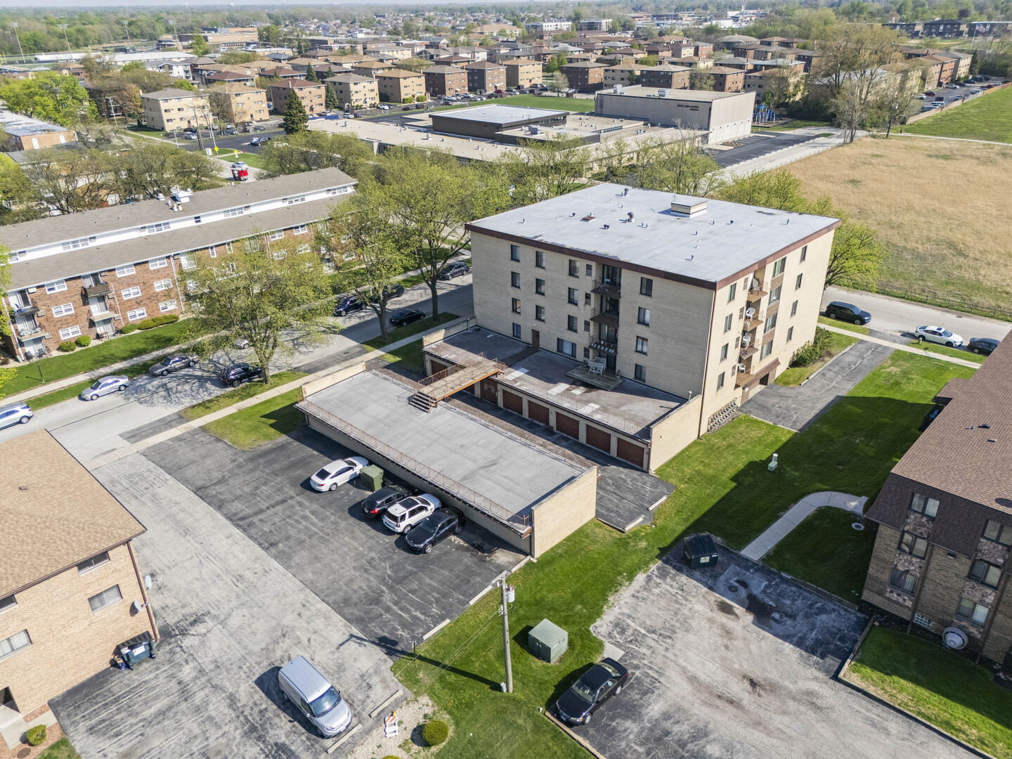 5800 W 105th Street #1C, Oak Lawn, IL 60453