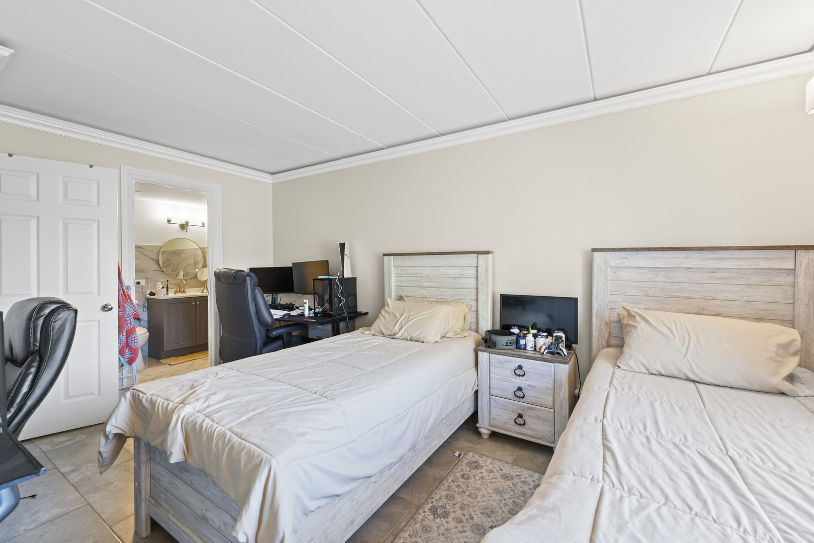 5800 W 105th Street #1C, Oak Lawn, IL 60453