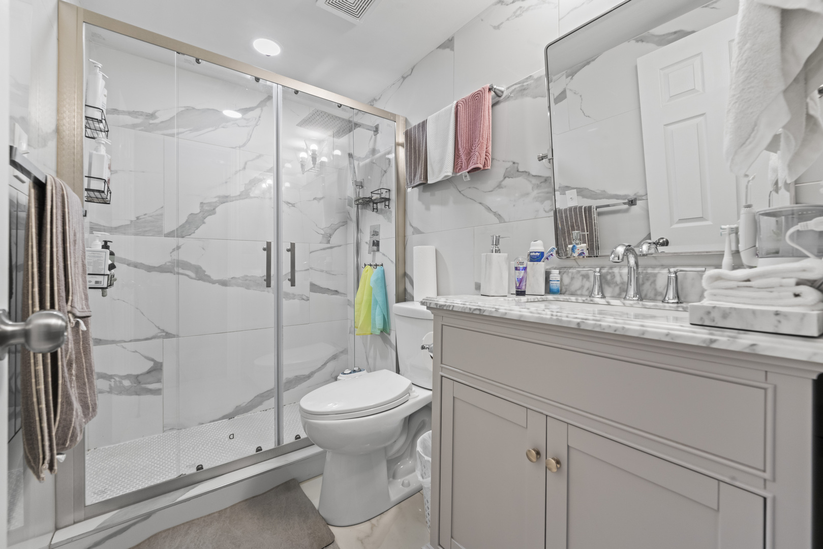 5800 W 105th Street #1C, Oak Lawn, IL 60453