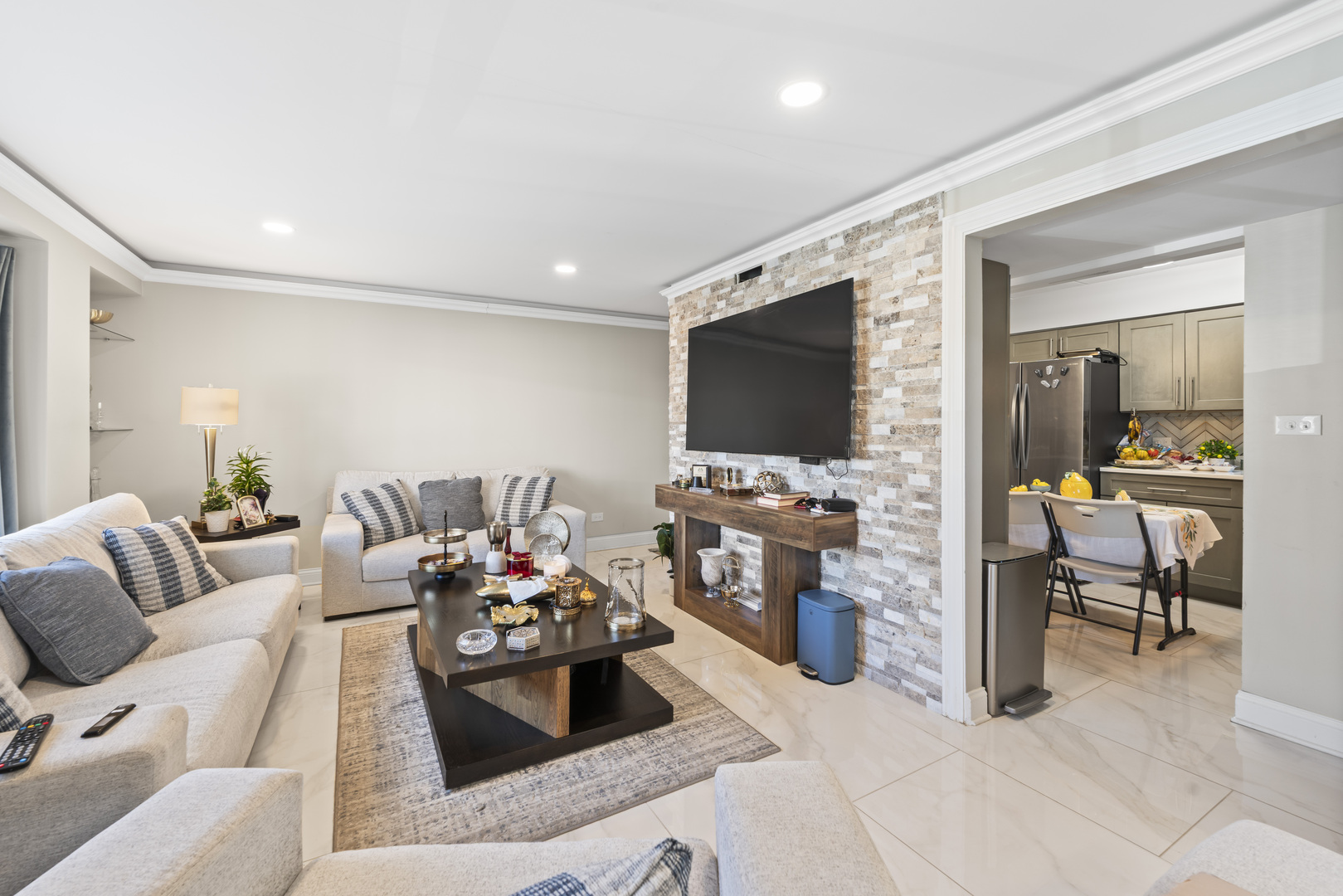 5800 W 105th Street #1C, Oak Lawn, IL 60453