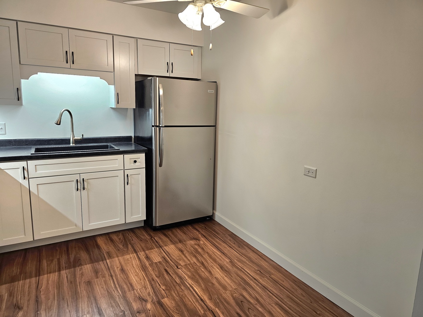 350 Brainerd Avenue #6A, Libertyville, IL 60048