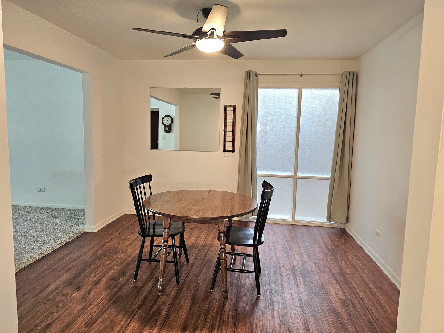 350 Brainerd Avenue #6A, Libertyville, IL 60048