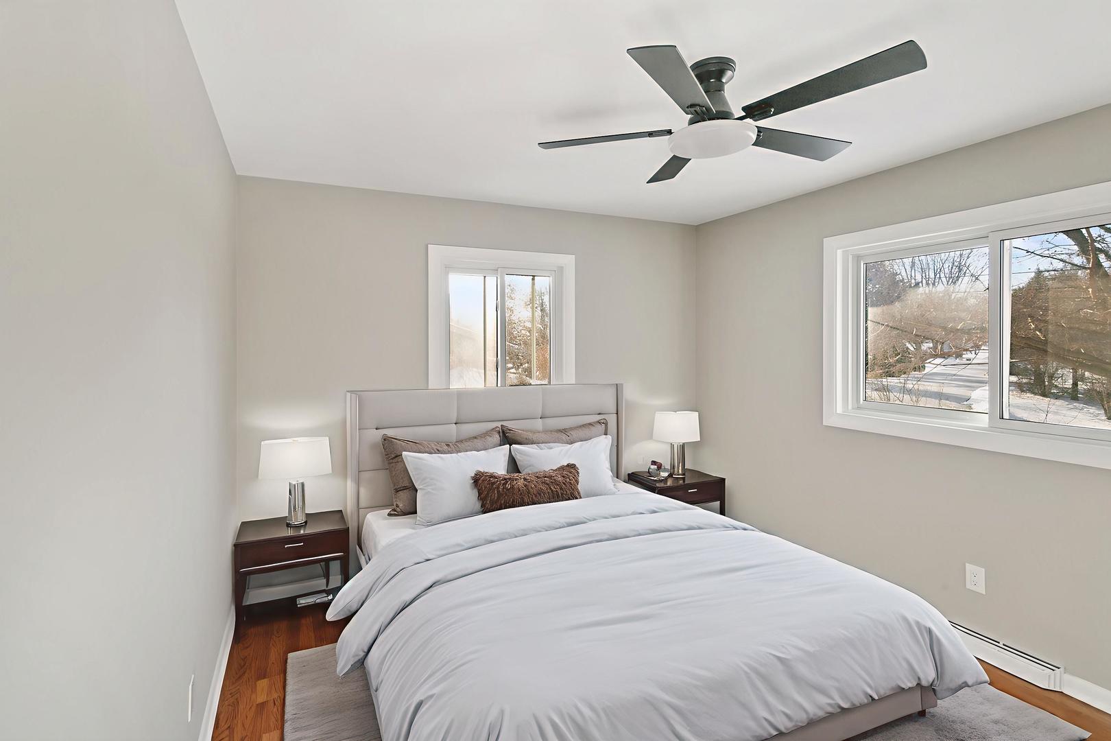 3312 W Lake Shore Drive, Wonder Lake, IL 60097