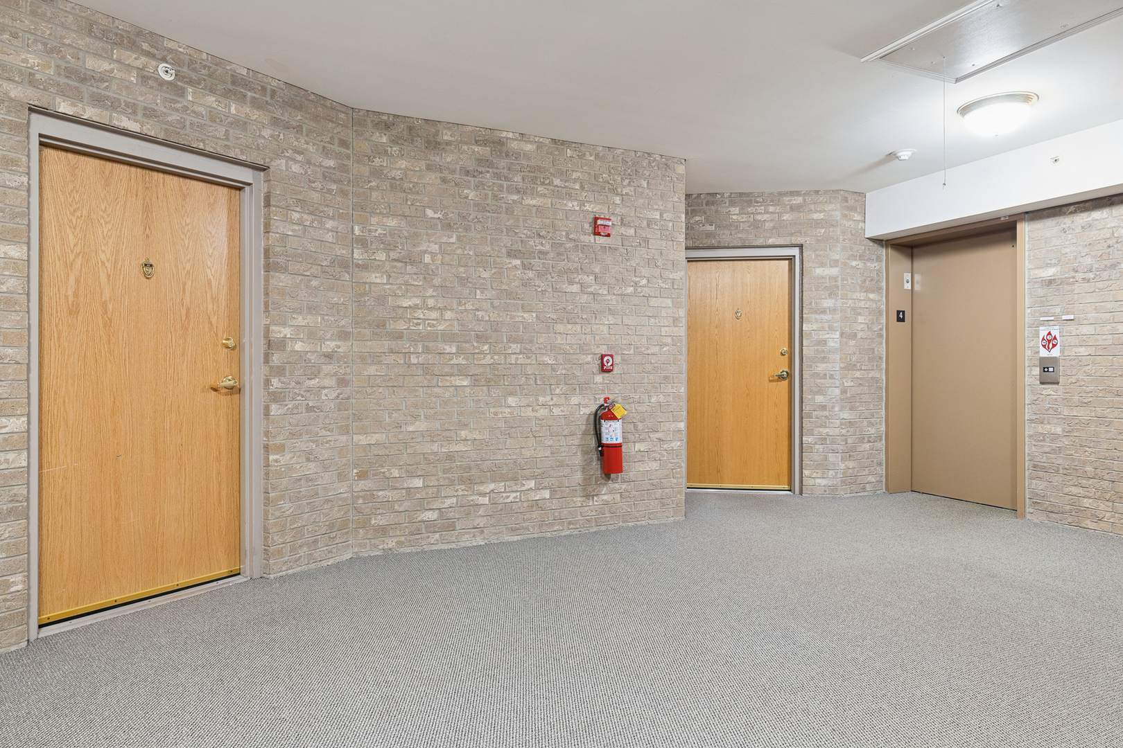 14100 Sheffield Drive #403, Homer Glen, IL 60491