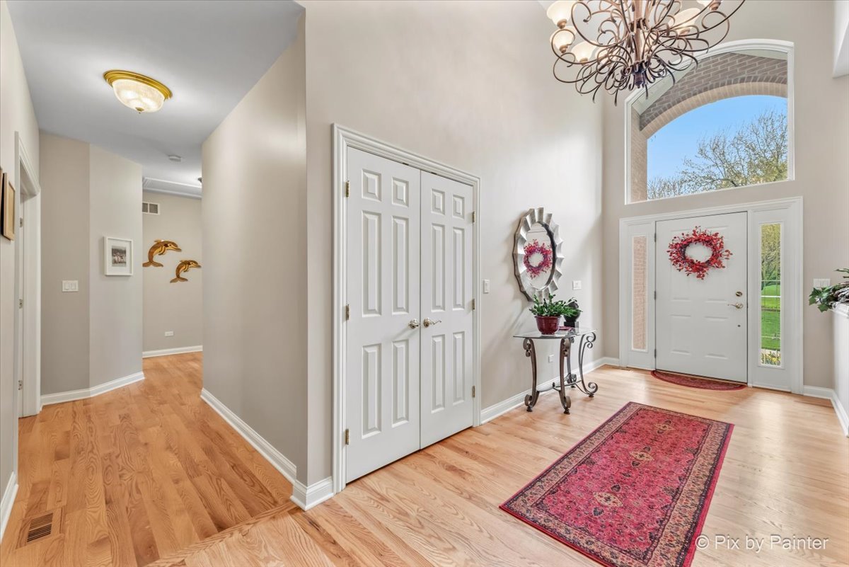 4 Mohawk Drive, South Barrington, IL 60010