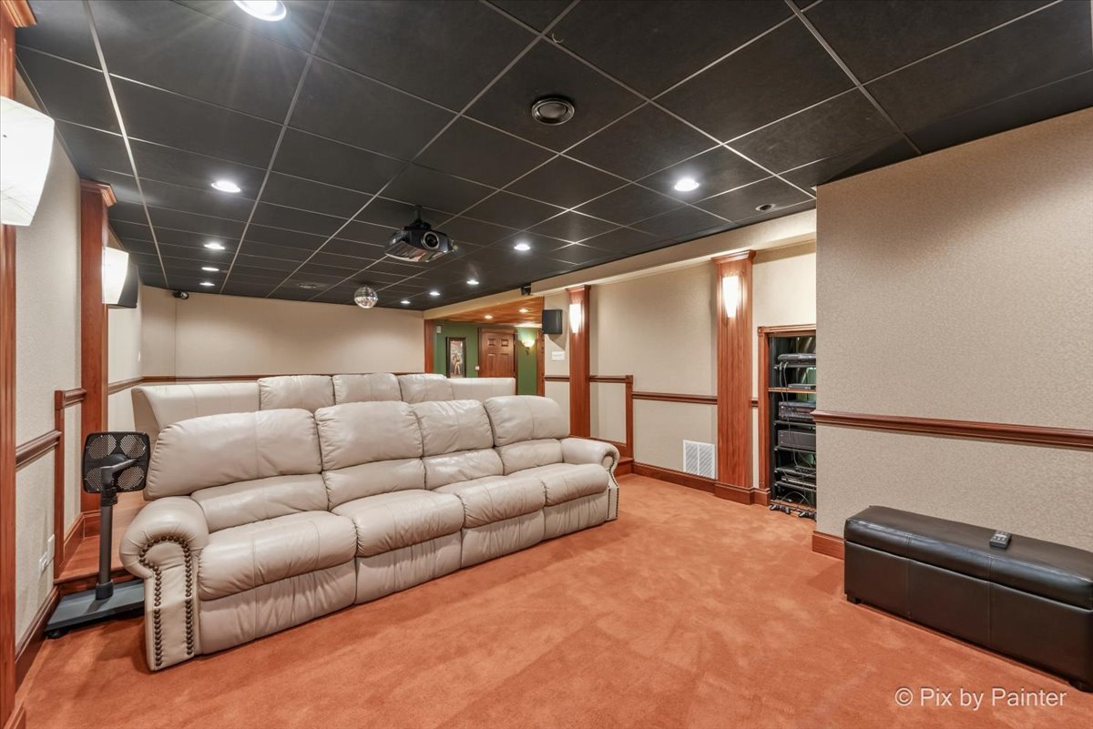 4 Mohawk Drive, South Barrington, IL 60010