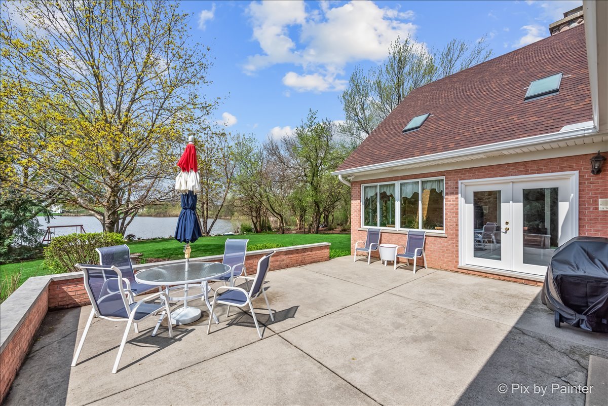 4 Mohawk Drive, South Barrington, IL 60010