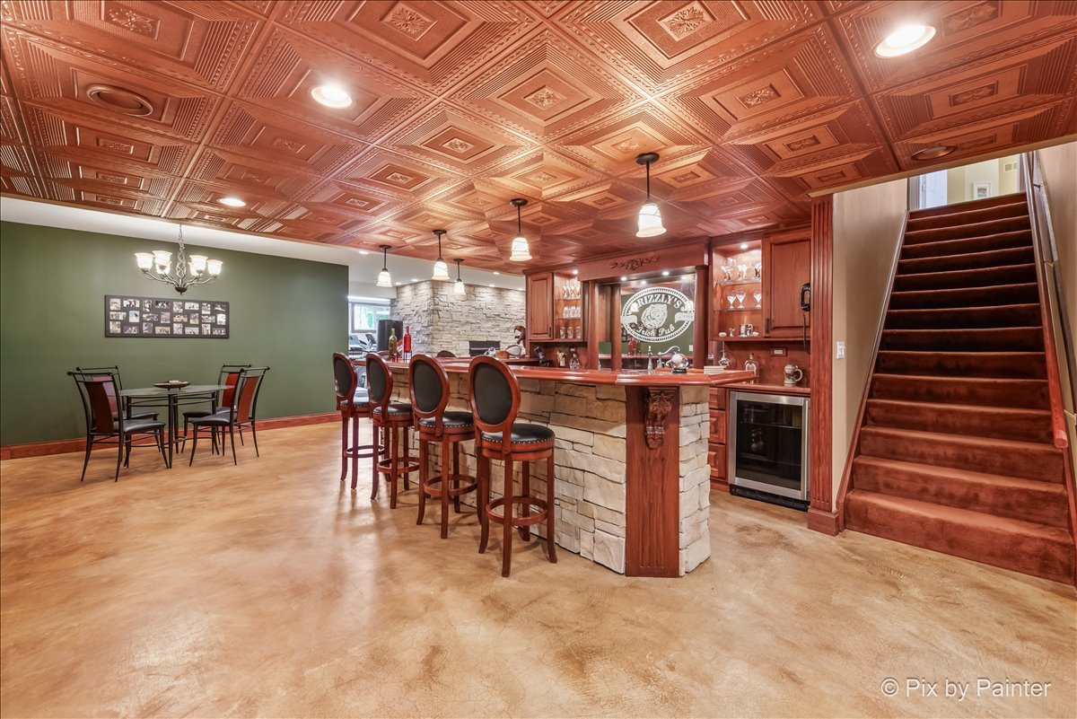 4 Mohawk Drive, South Barrington, IL 60010