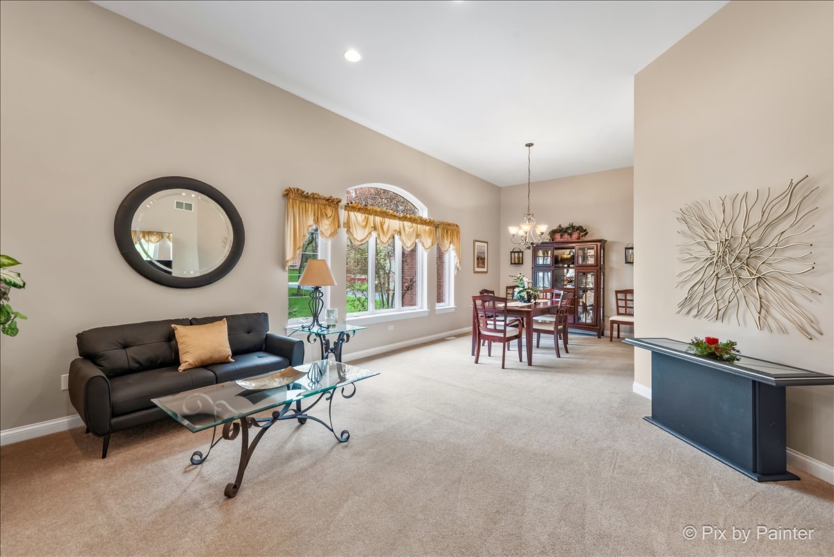 4 Mohawk Drive, South Barrington, IL 60010