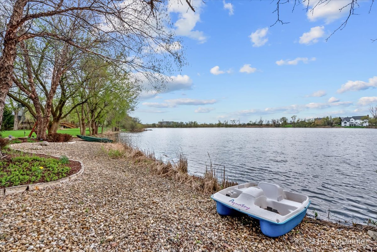 4 Mohawk Drive, South Barrington, IL 60010