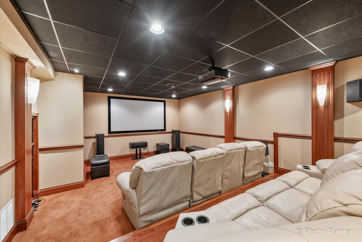 4 Mohawk Drive, South Barrington, IL 60010