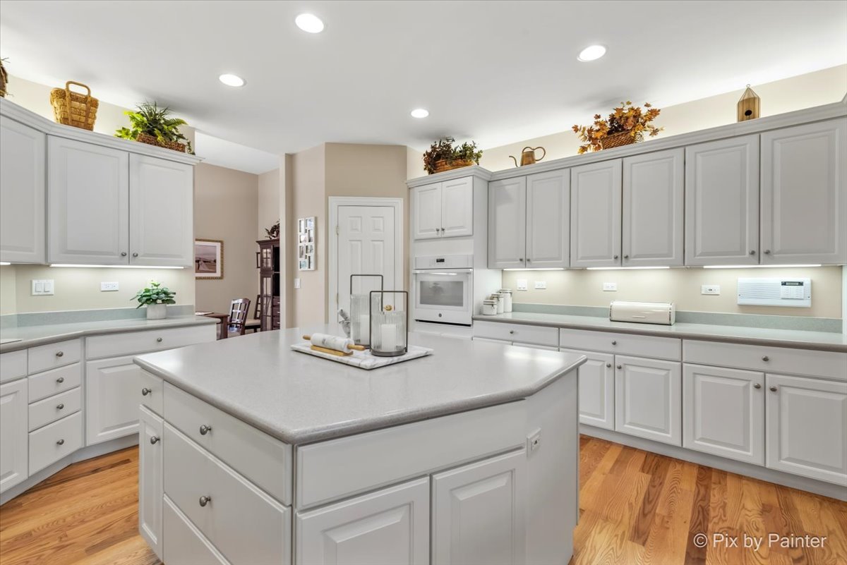 4 Mohawk Drive, South Barrington, IL 60010