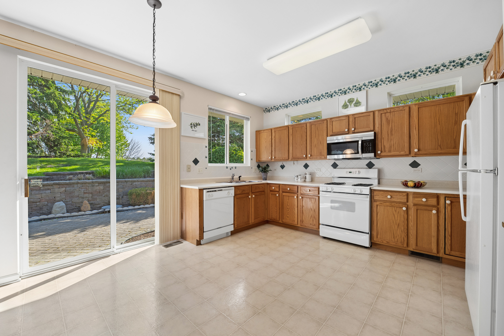 13232 Indiana Court, Huntley, IL 60142