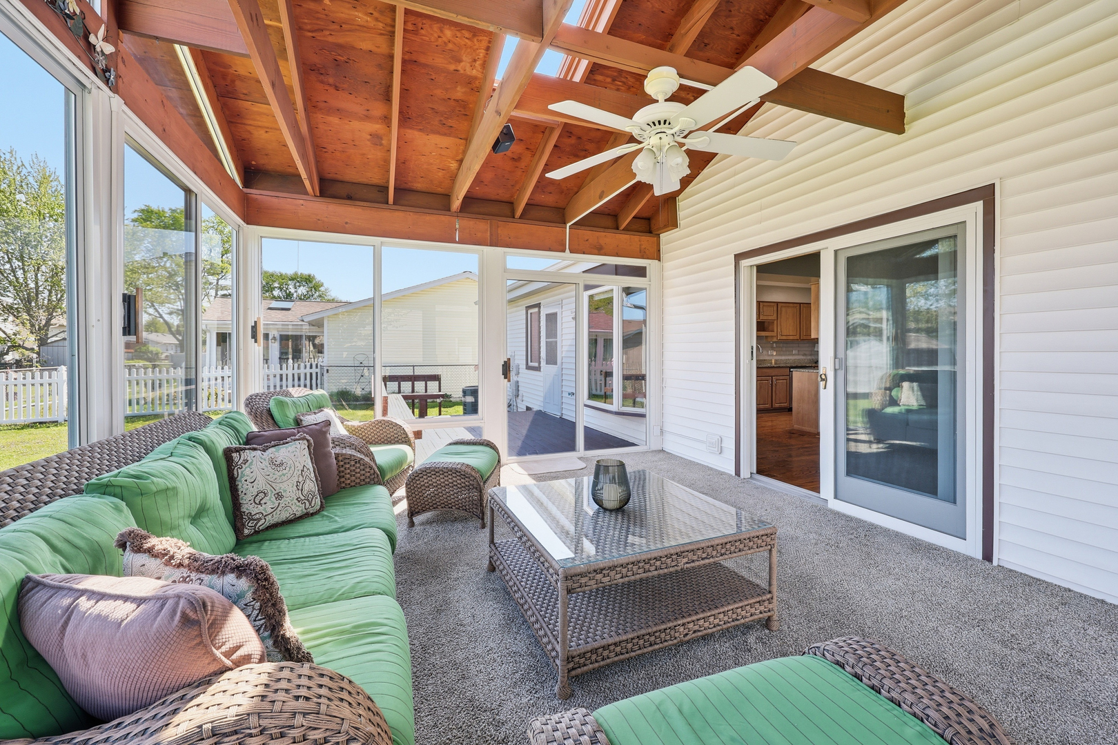 400 Banbury Avenue, Elk Grove Village, IL 60007