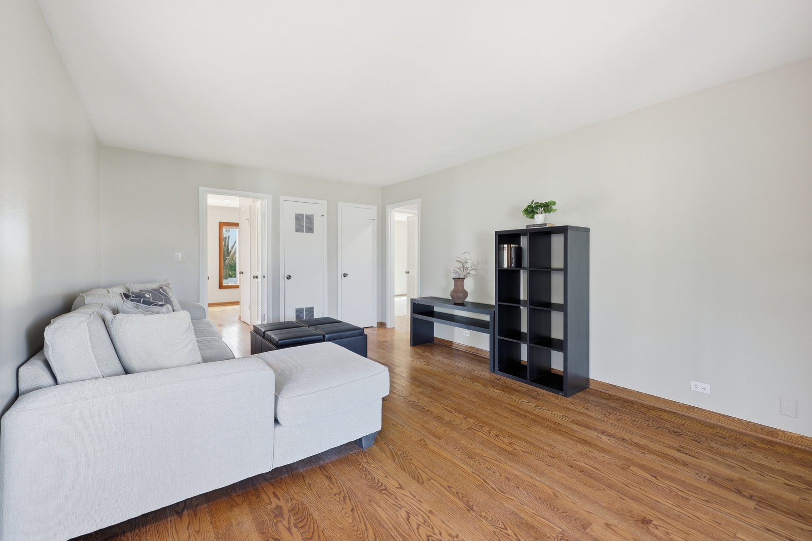 400 Banbury Avenue, Elk Grove Village, IL 60007