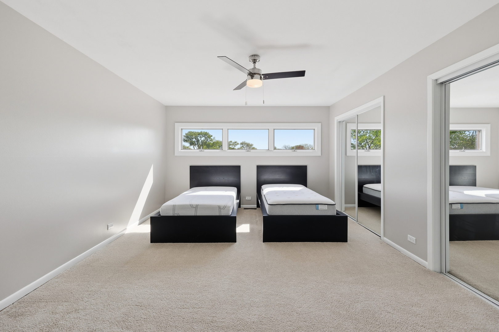 400 Banbury Avenue, Elk Grove Village, IL 60007