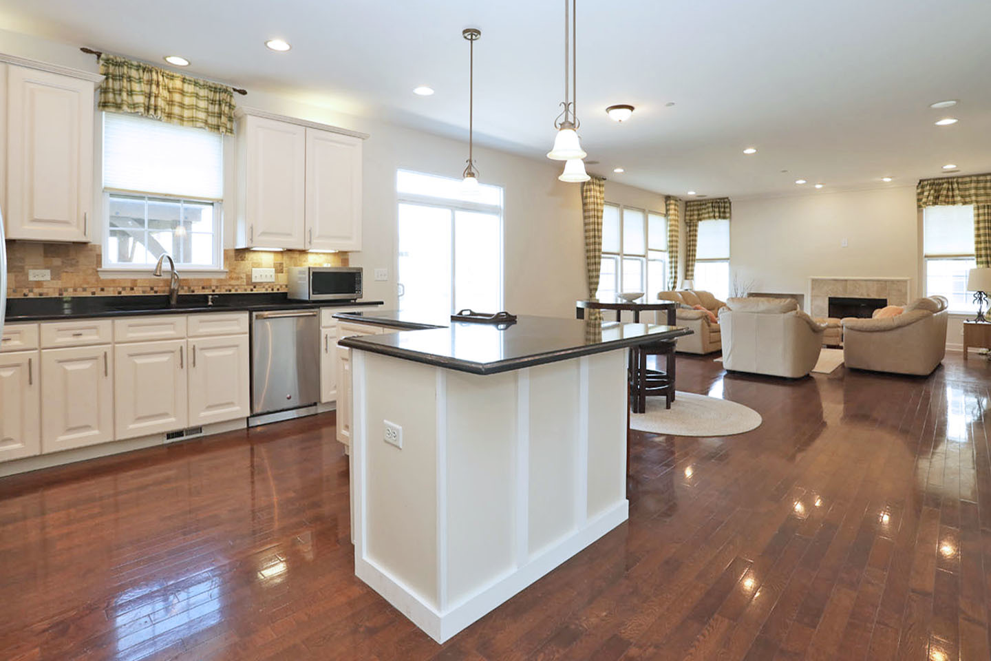 2140 Edgartown Lane, Hoffman Estates, IL 60194