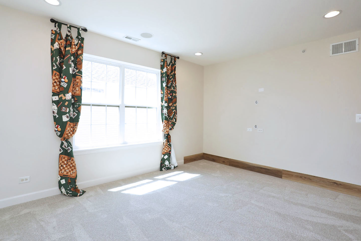 2140 Edgartown Lane, Hoffman Estates, IL 60194