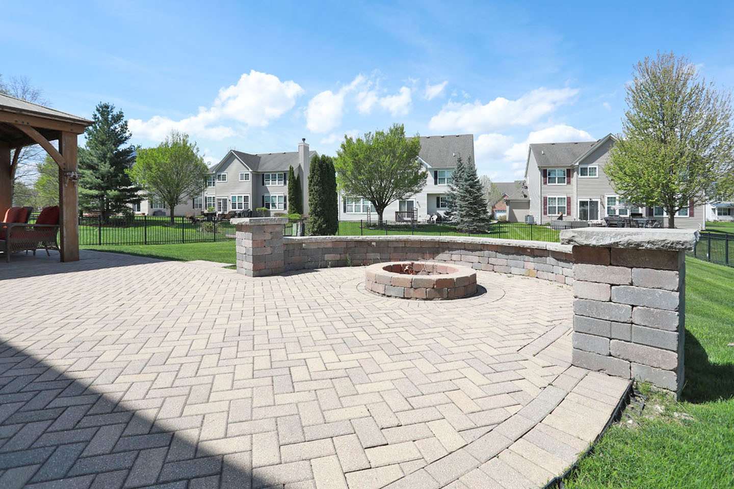 2140 Edgartown Lane, Hoffman Estates, IL 60194