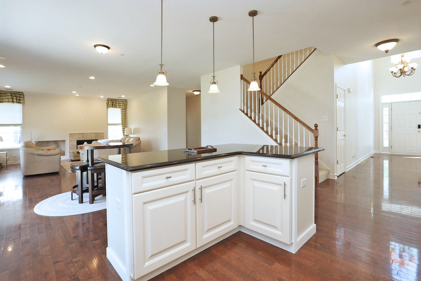 2140 Edgartown Lane, Hoffman Estates, IL 60194