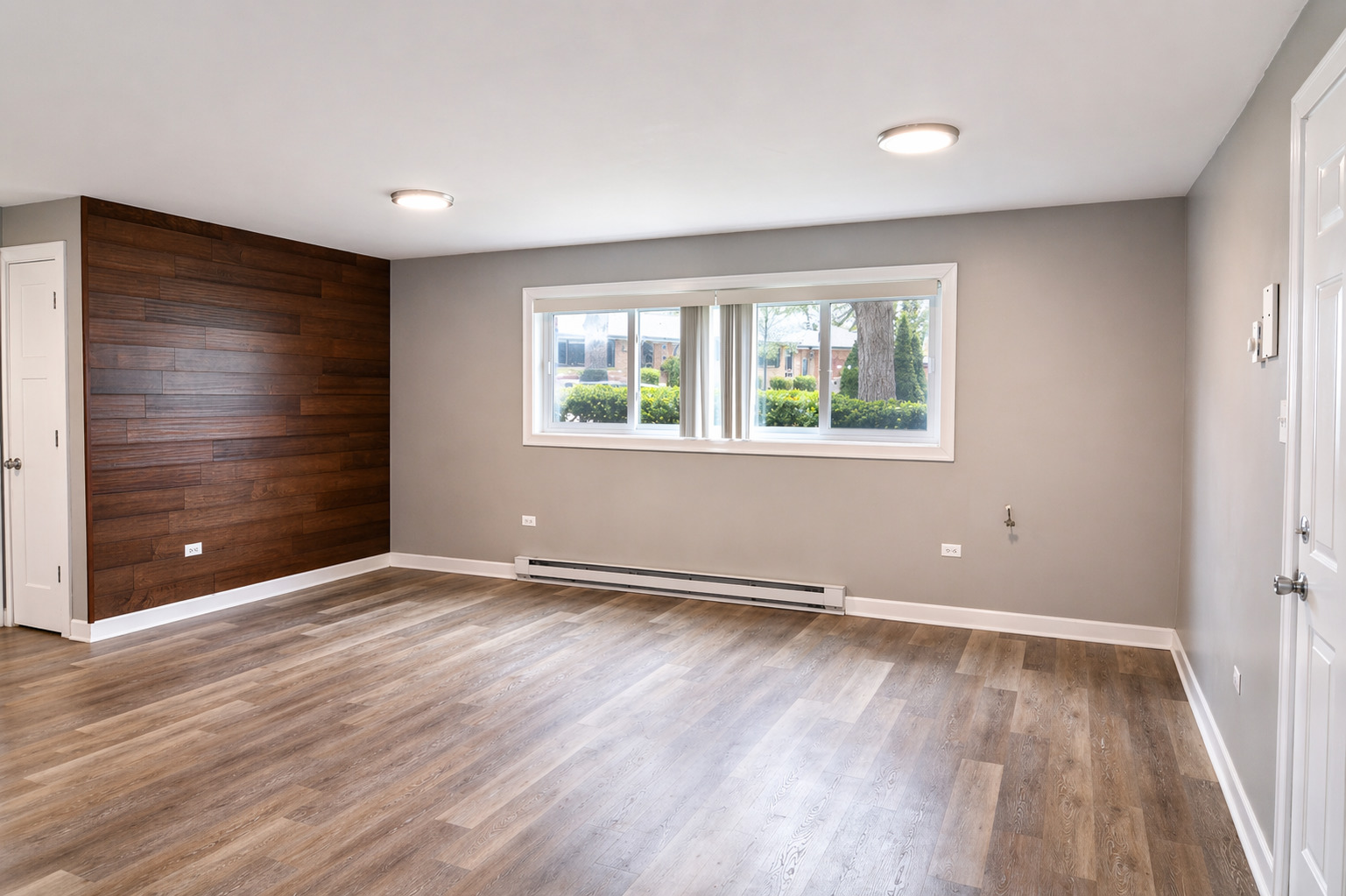 6910 W 109th Street, Worth, IL 60482