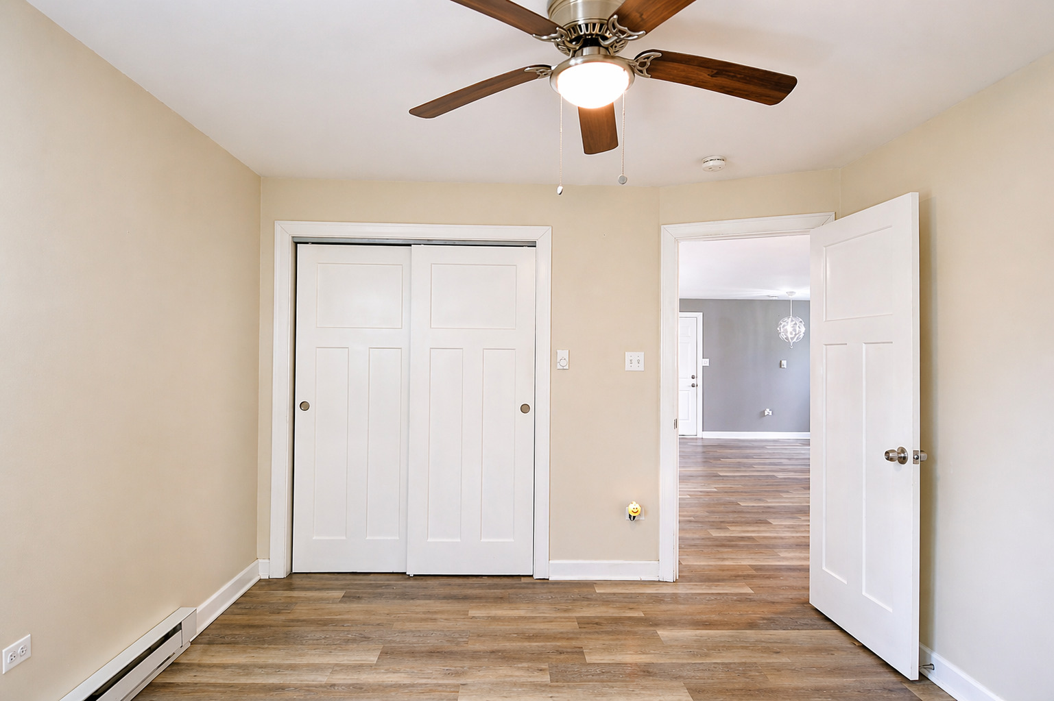 6910 W 109th Street, Worth, IL 60482