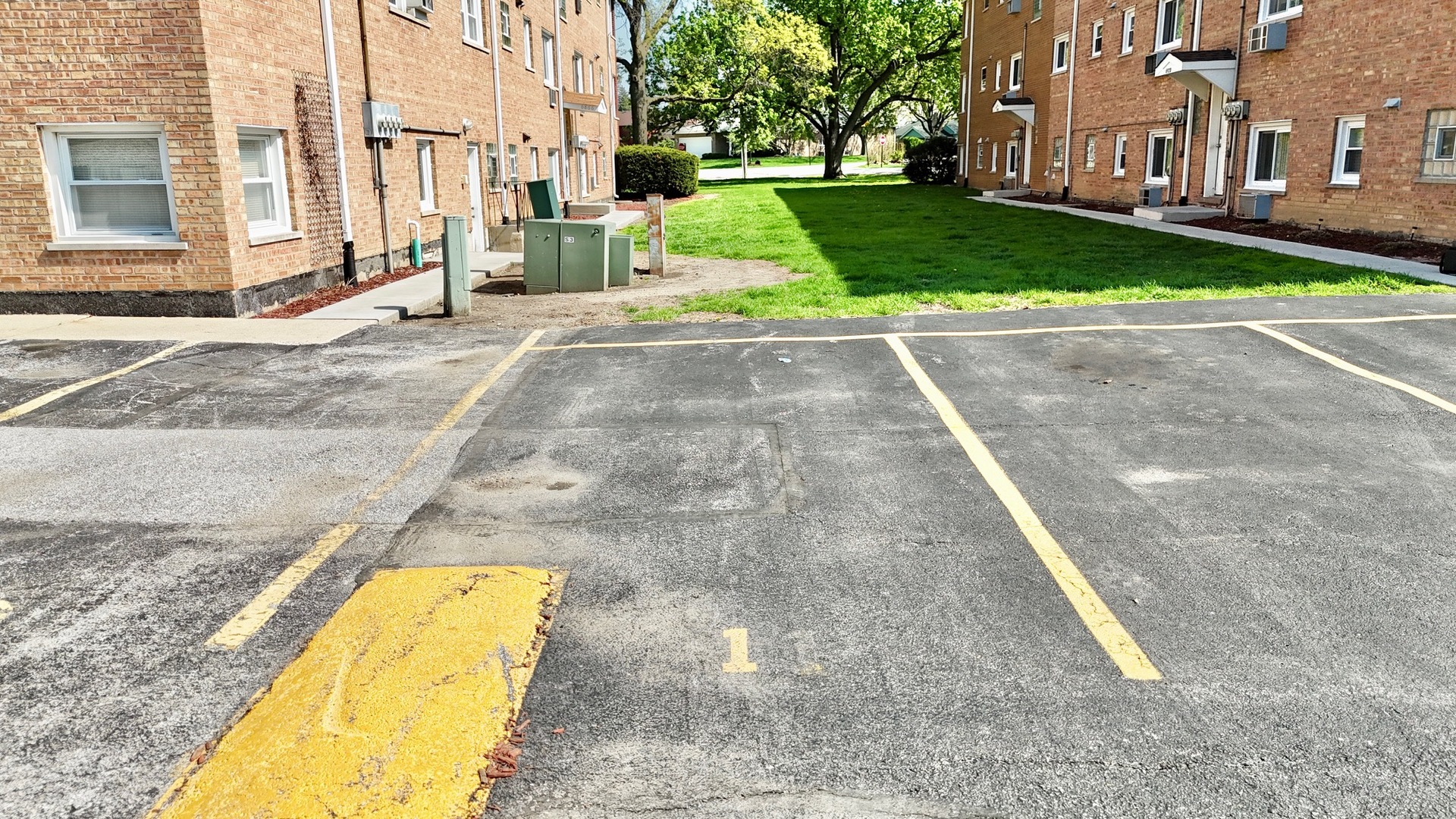 6910 W 109th Street, Worth, IL 60482