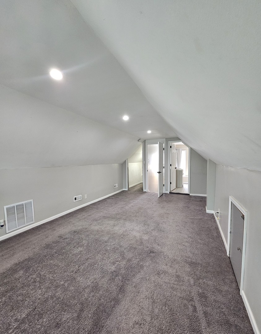 9634 Meade Avenue, Oak Lawn, IL 60453