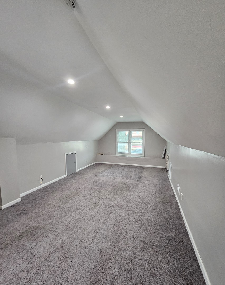 9634 Meade Avenue, Oak Lawn, IL 60453