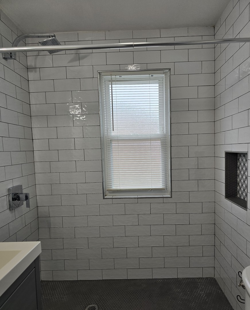 9634 Meade Avenue, Oak Lawn, IL 60453