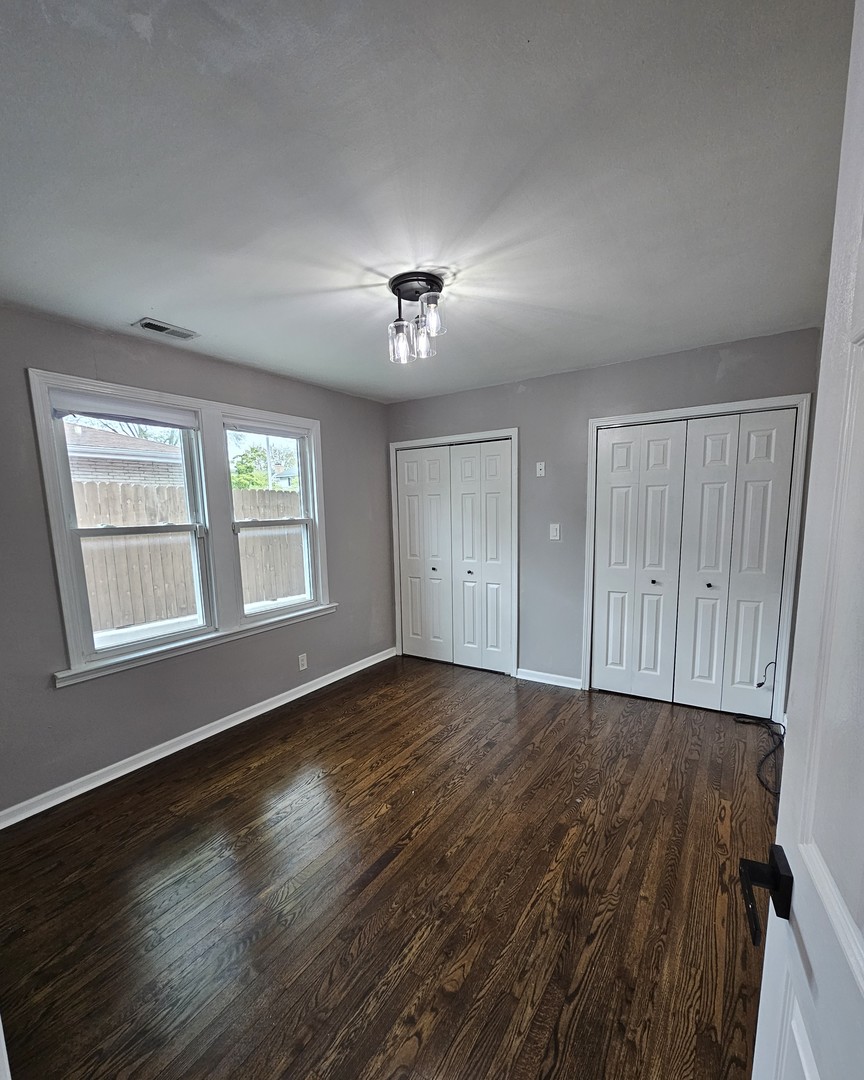 9634 Meade Avenue, Oak Lawn, IL 60453