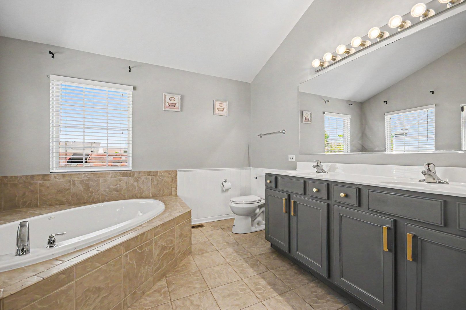 7908 Indigo Drive, Joliet, IL 60431