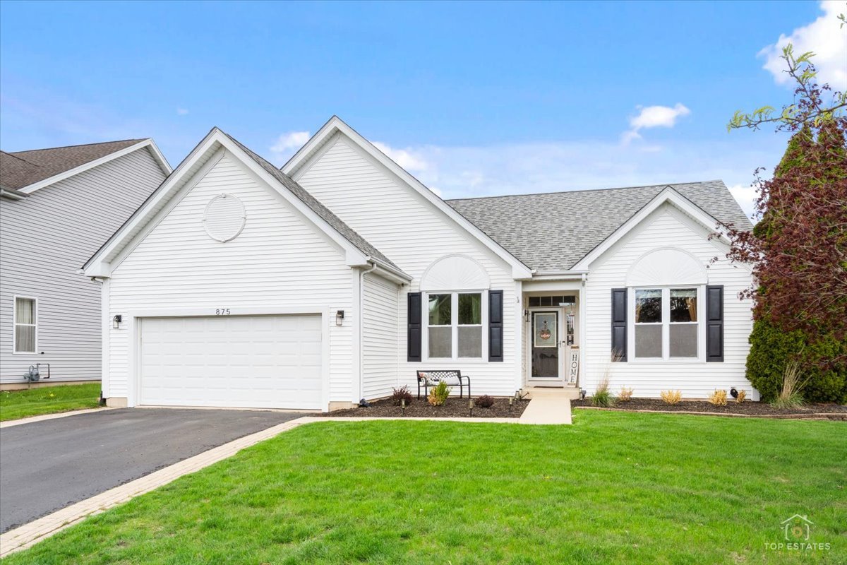 875 RED CLOVER Drive, Aurora, IL 60504