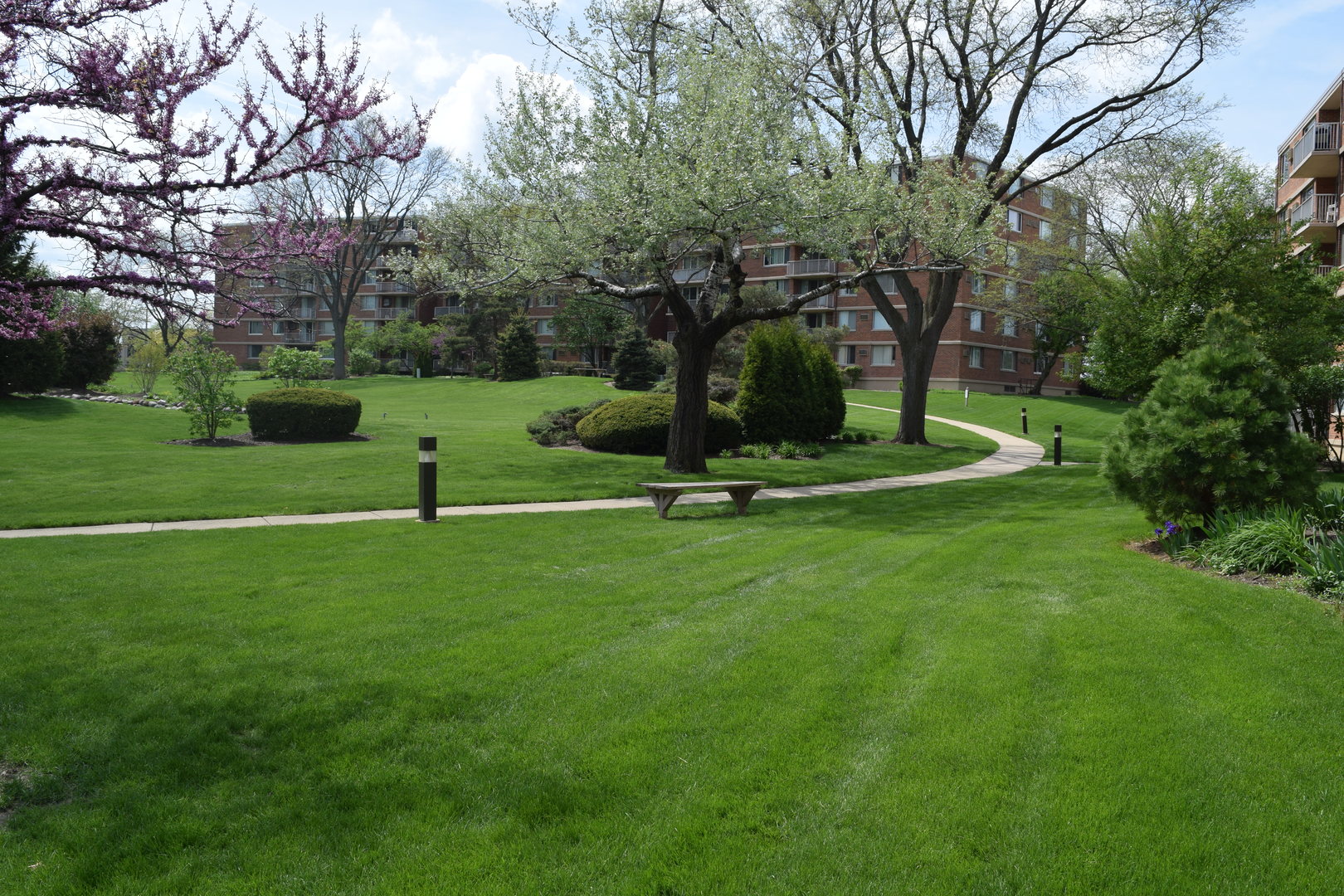 2200 S Stewart Avenue #1C, Lombard, IL 60148