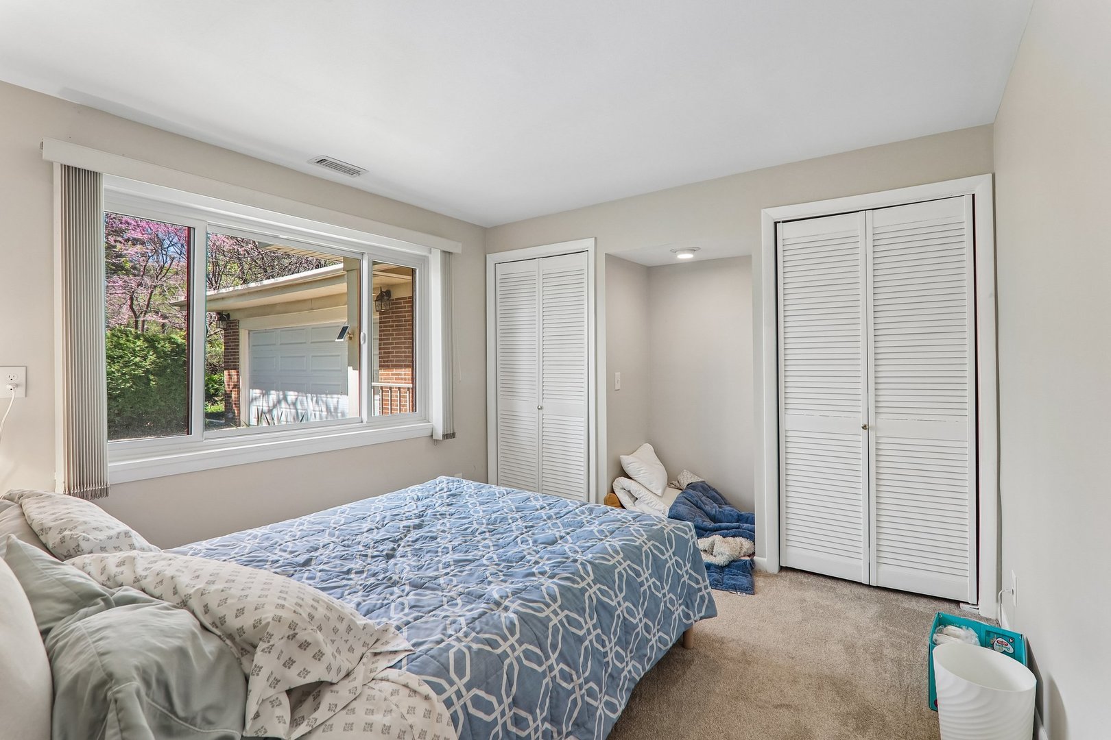 59 Cora Avenue, Fox Lake, IL 60020