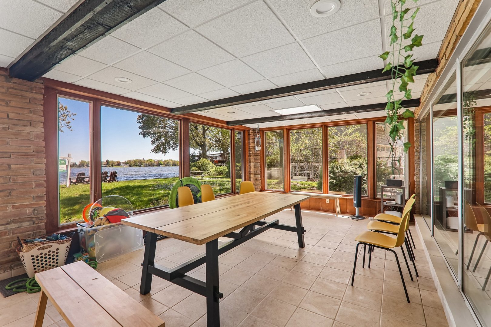 59 Cora Avenue, Fox Lake, IL 60020