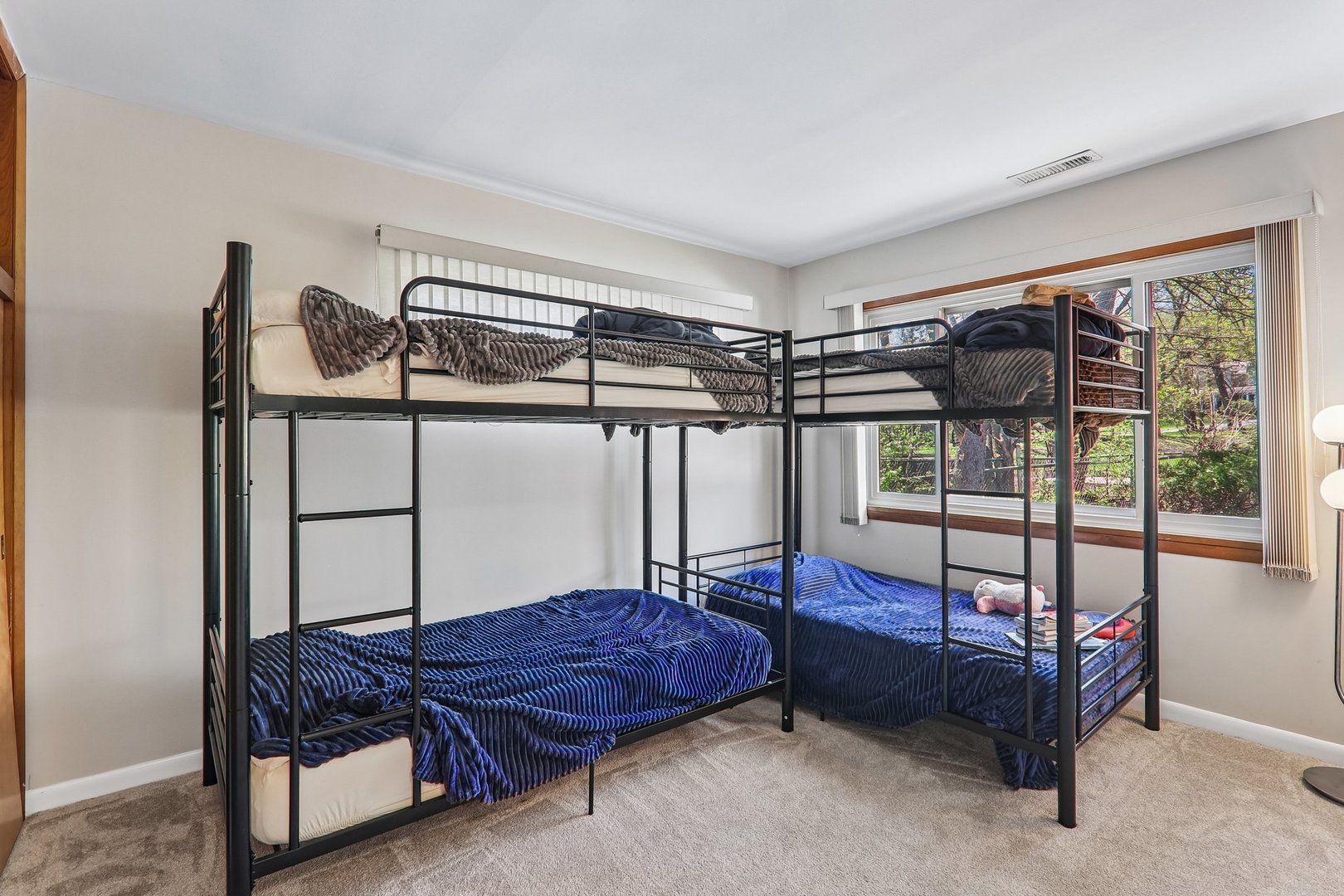 59 Cora Avenue, Fox Lake, IL 60020