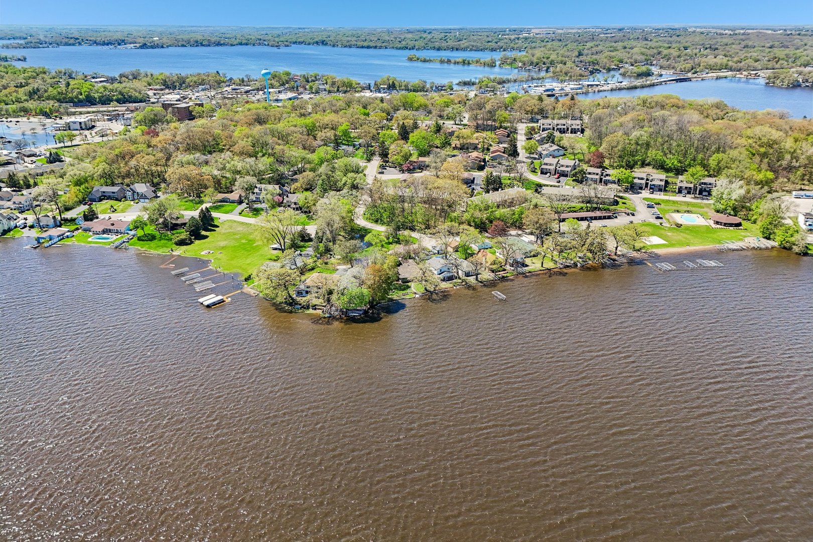 59 Cora Avenue, Fox Lake, IL 60020