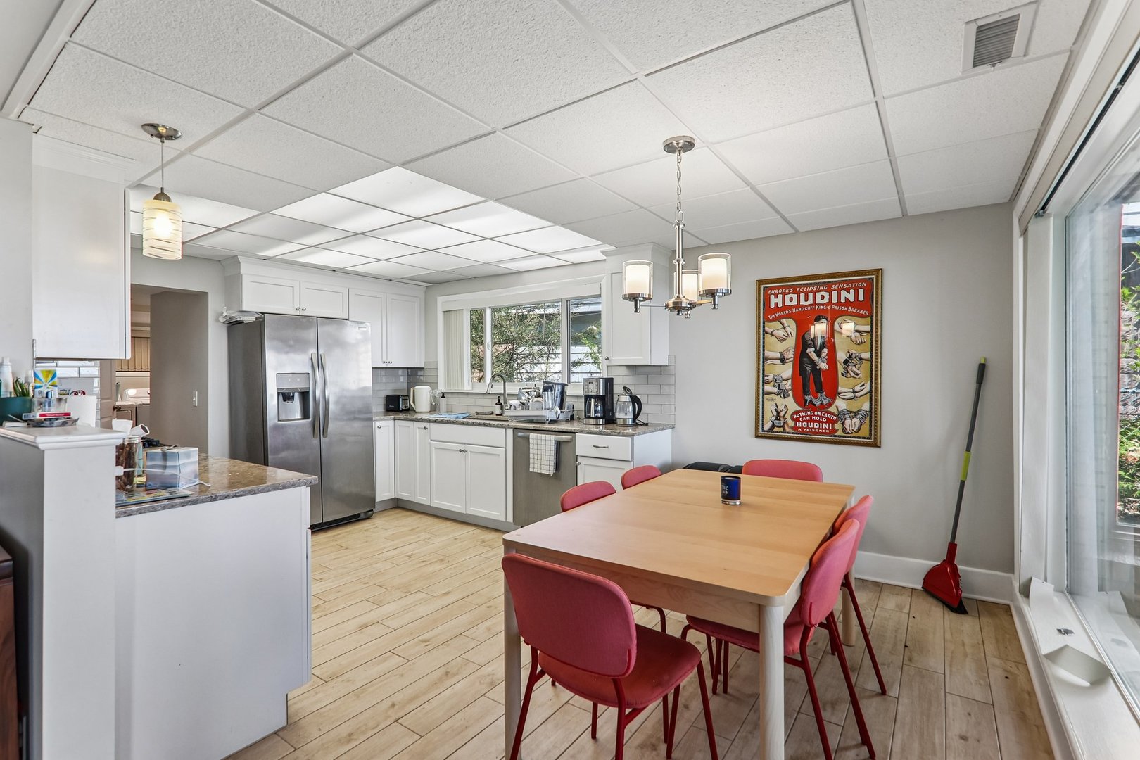 59 Cora Avenue, Fox Lake, IL 60020