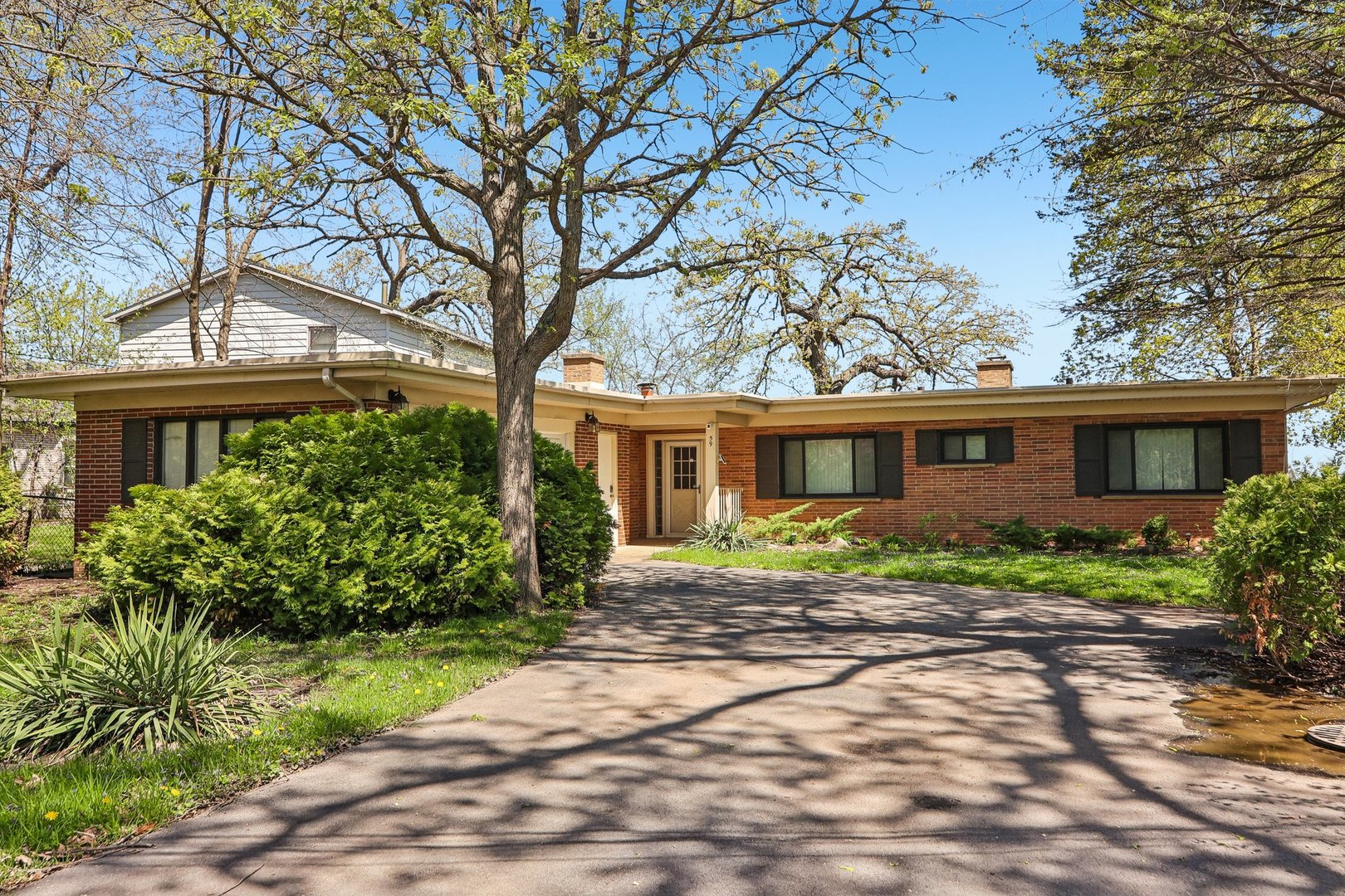 59 Cora Avenue, Fox Lake, IL 60020