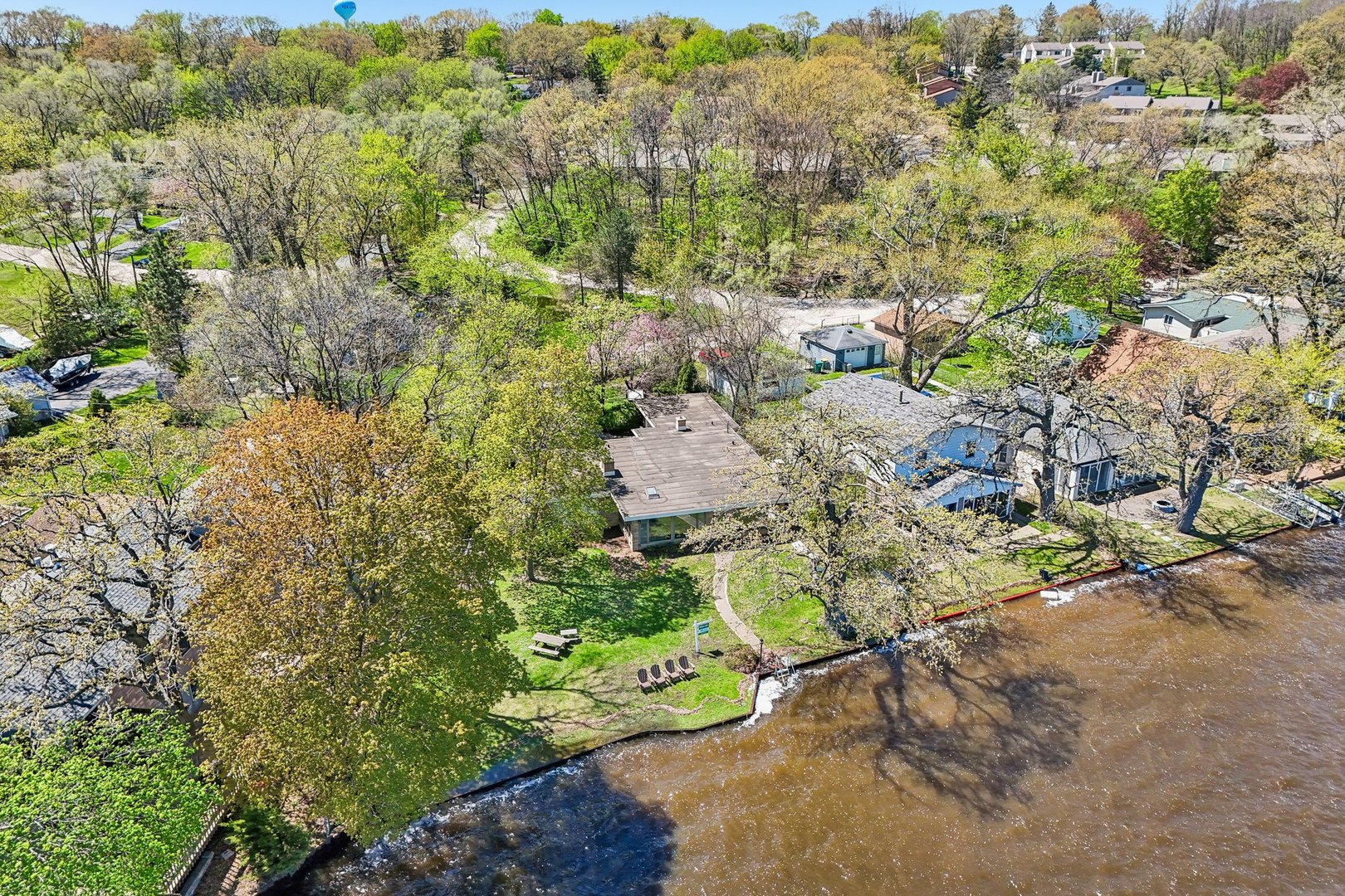 59 Cora Avenue, Fox Lake, IL 60020